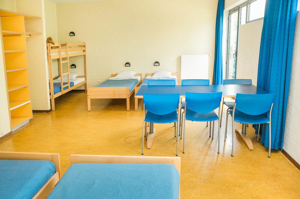 Jeugdherberg De Peerdevisser Oostduinkerke Bilik gambar